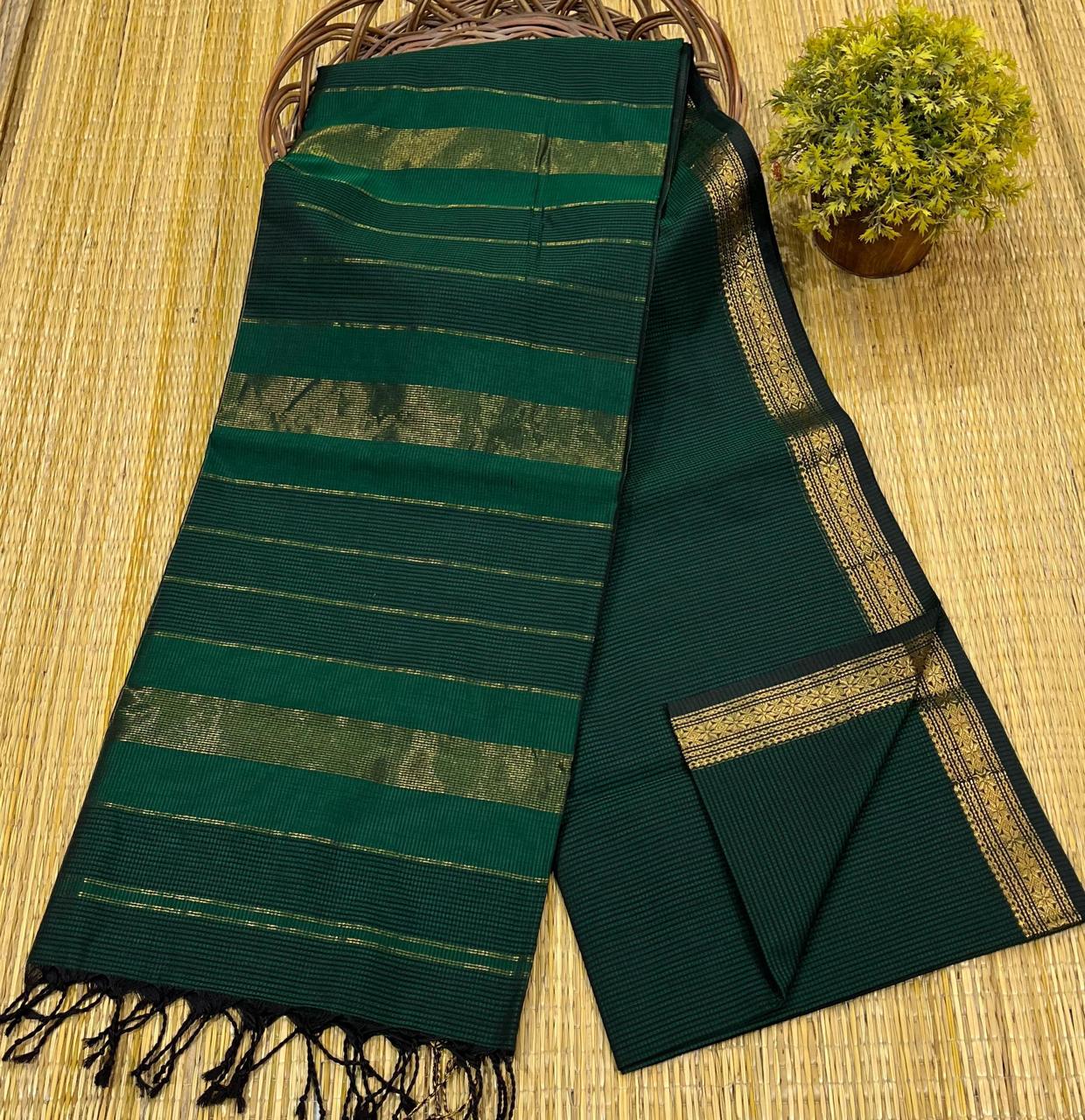 Maheshwari Green Garbha Reshami Rich Pallu Silk Saree